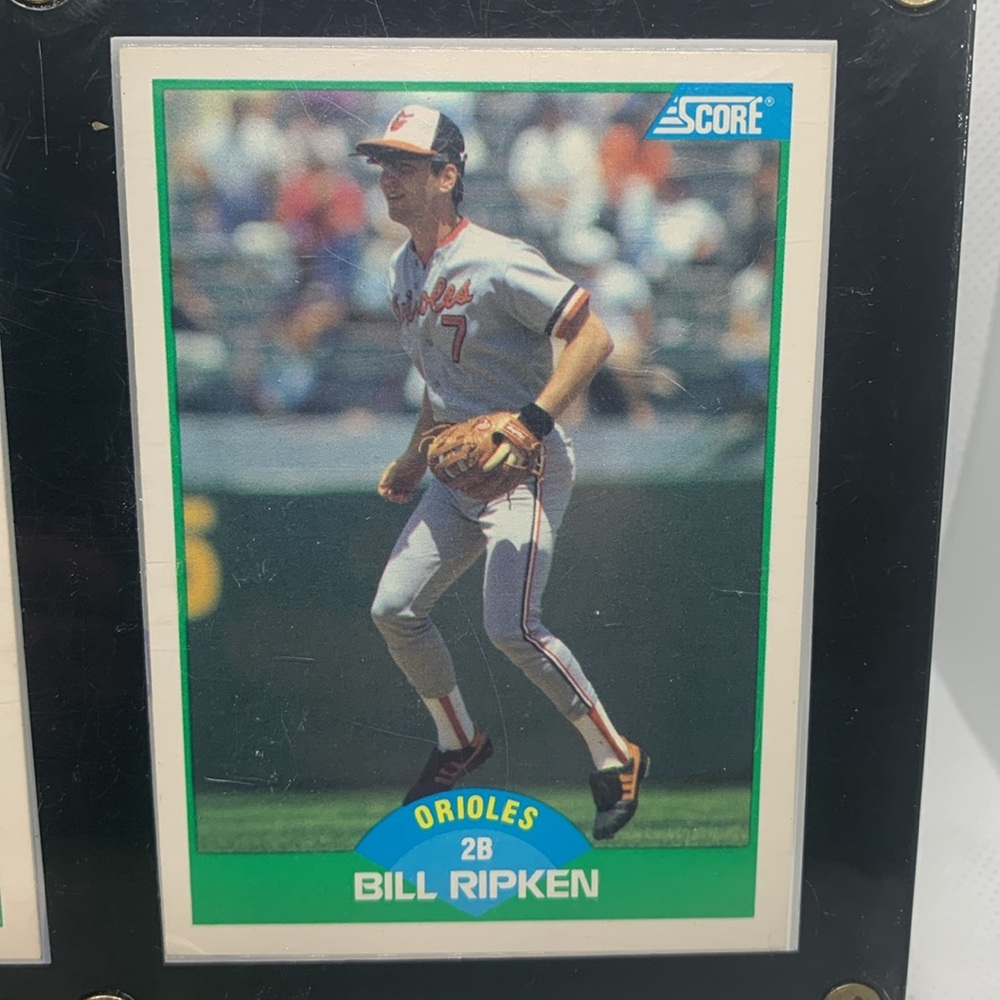 Cal Ripken Jr & Billy Ripken 1989 Topps MLB Cards Perfect Condition In Display! - Picture 3 of 6